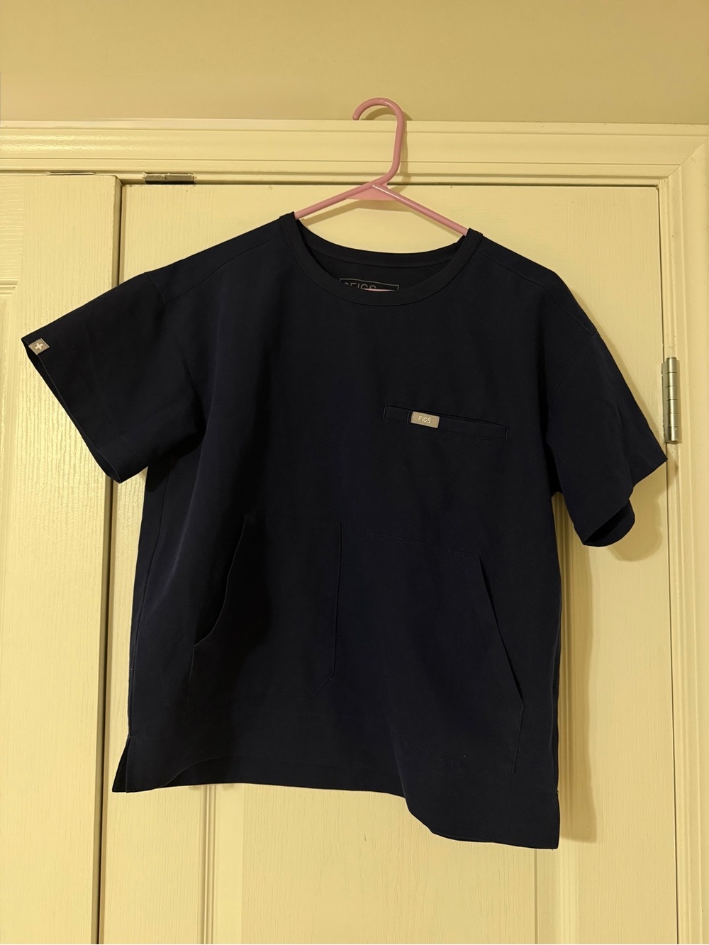 FIGS Navy Canela Crewneck Scrub Top, size S